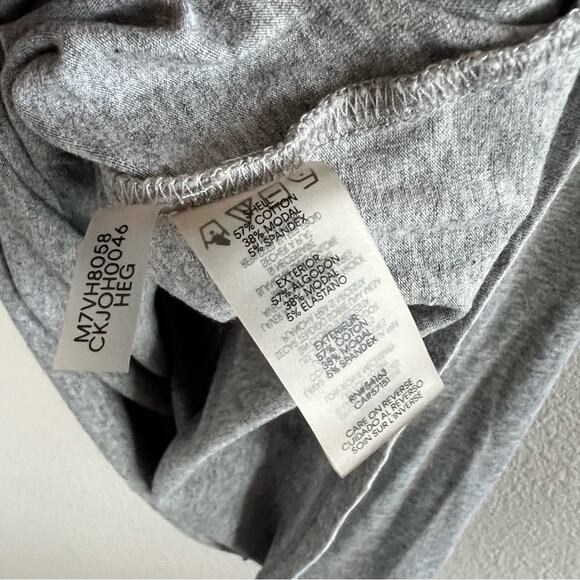 Calvin Klein Neutral Gray Raised Graphic Spellout Tee T-Shirt Classic Small - Picture 5 of 6
